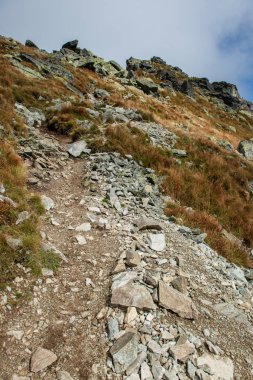 kayalık Tatra dağ turistik yürüyüş parkurları Slovakya