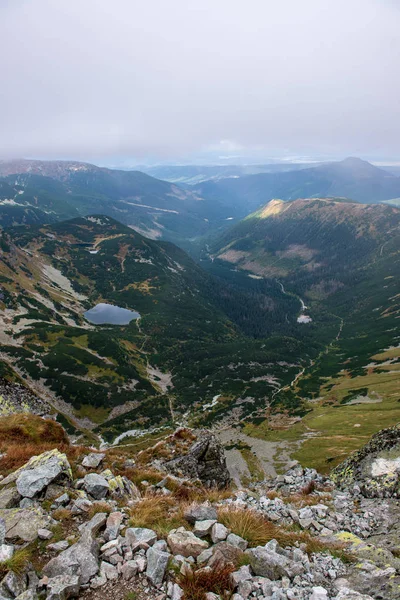 Kayalık Tatra Dağ Turistik Yürüyüş Parkurları Slovakya — Stok fotoğraf
