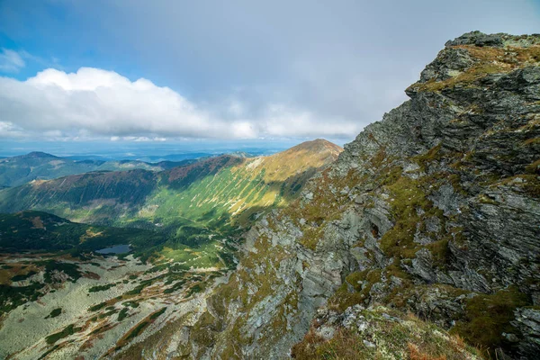Skalista Tatra Turystycznych Górskich Szlaków Turystycznych Słowacji — Zdjęcie stockowe