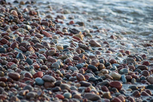 Zár Megjelöl Kilátás Tenger Sziklás Strand Kavicsok — Stock Fotó