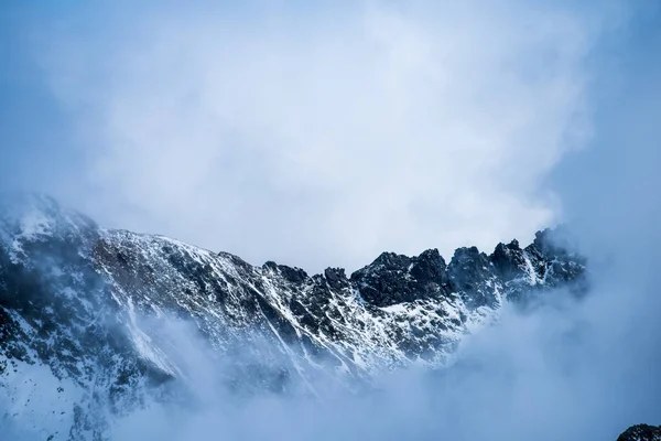 Mountain Peak View Krivan Slovakia Mountains Covered Winter Snow Low — Stock Photo, Image