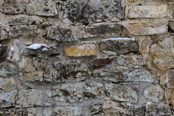 Viejo muro de ladrillo en el campo — Foto de Stock