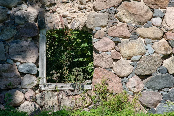 Детали старинного каменного замка — стоковое фото