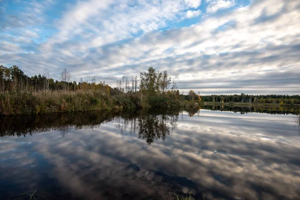 Calm Lake Bright Sun Light Reflections Clouds Trees Blue Sky — Stock Photo, Image