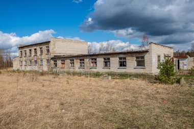 Şehir Skrunda Letonya terk edilmiş askeri binalar