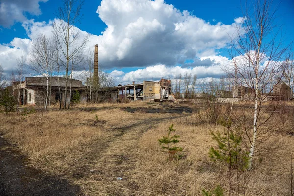 Abandoned military buildings in city of Skrunda in Latvia — Stock Photo, Image