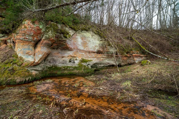 Homokkő sziklák természetes barlangok — Stock Fotó