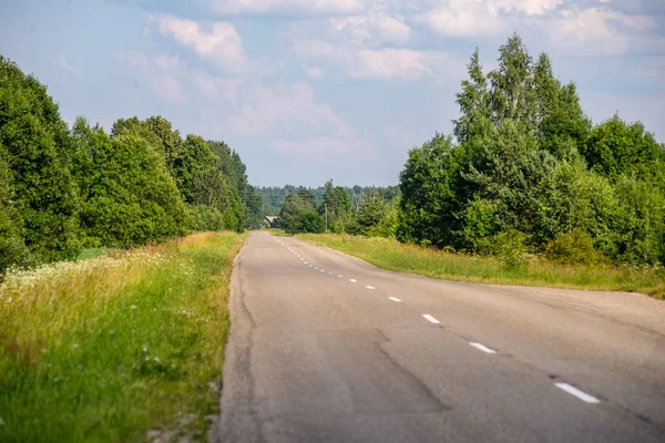 Empty gravel road in autumn — Stock Photo, Image