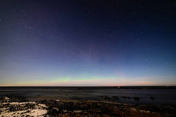 Aurora Borealis Stars Dark Night Sea Beach Winter Northern Lights — Stock Photo, Image
