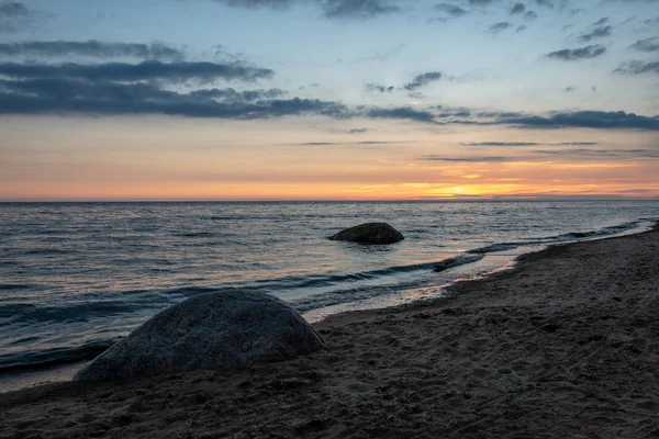 Coucher Soleil Coloré Sur Une Plage Mer Calme Avec Eau — Photo