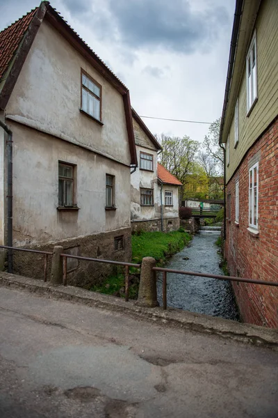 Costruzione Dettagli Architettura Del Centro Storico Kuldiga Lettonia Ora Legale — Foto Stock