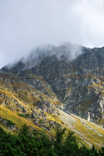 スロバキアタトラ山頂霧の天候 — ストック写真