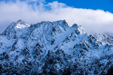 slovakya tatra dağ turist yürüyüş parkurları wint kar altında