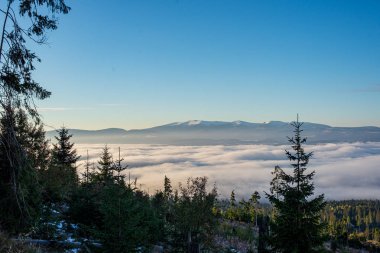 Slovakya 'da Tatra Dağları üzerinde dramatik bulutlar