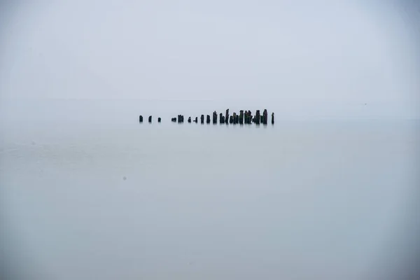 Üres fehér homokos tengerpart-val nem emberek — Stock Fotó