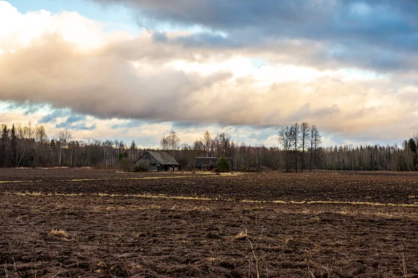 Paisaje de vida rural vacío a finales de otoño —  Fotos de Stock