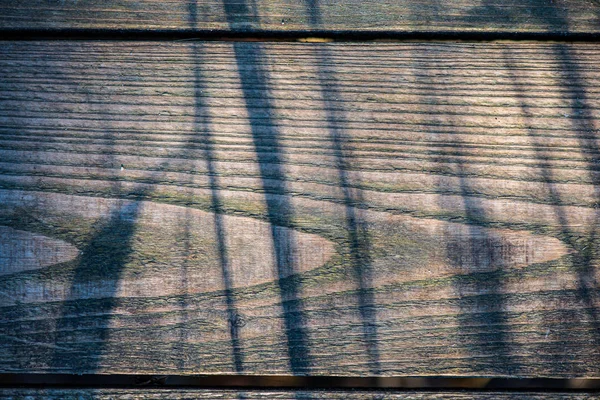Oude houten plank getextureerde oppervlak met splinters en scheuren — Stockfoto