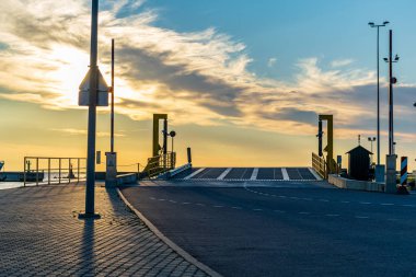 deniz feribot mekanik detayları