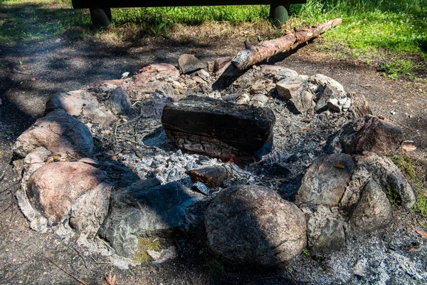Fireplace with rocks in open nature — Stock Photo, Image