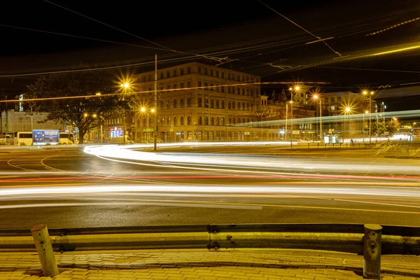 Panoramiczny Widok Miasto Ryga Łotwie Stolica Łotwy Nocy Światłami Ulicznymi — Zdjęcie stockowe