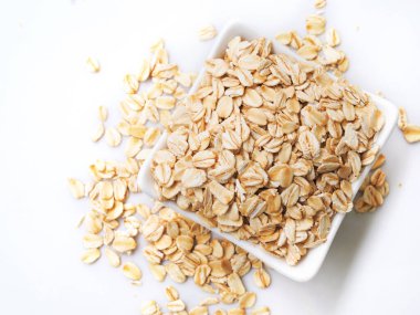 Yuvarlak yulaf gevreğinin üst görüntüsü tam tahıl.