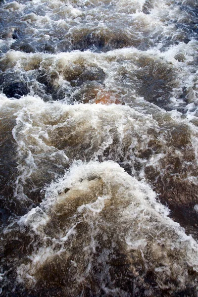 Reißende Flussflut Mit Weißem Schaum — Stockfoto