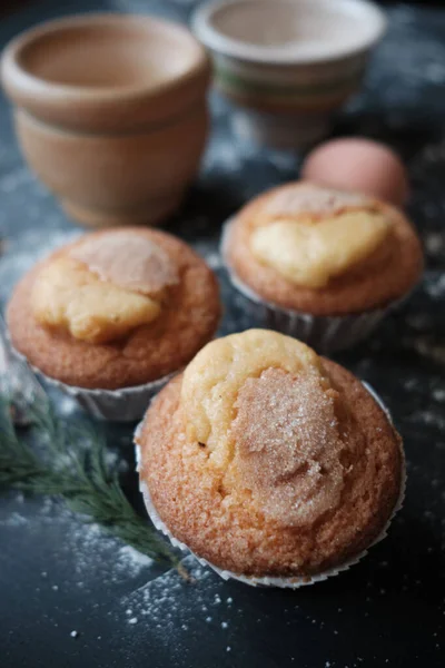 Muffins Hechos Con Harina Aceite Azúcar Huevo —  Fotos de Stock