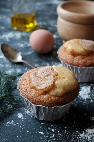 Muffins Hechos Con Harina Aceite Azúcar Huevo —  Fotos de Stock
