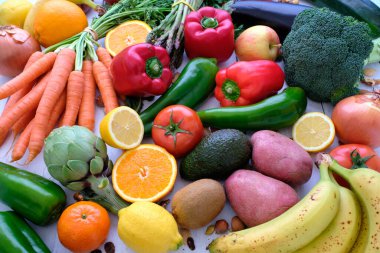 Yukarıdan taze sebze çeşitleri