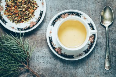 Yeşil çay ve çay yaprakları