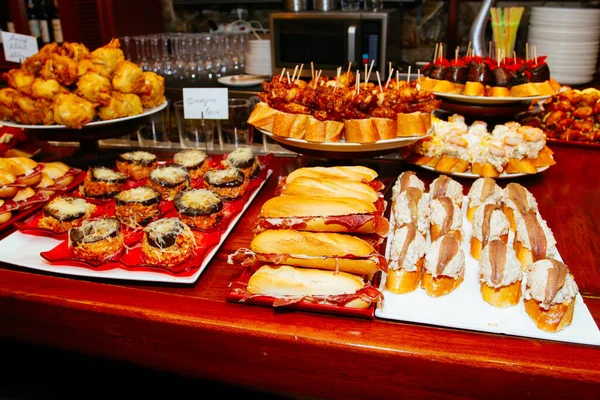 Spanische Tapas Genannt Pintxos Des Baskenlandes — Stockfoto