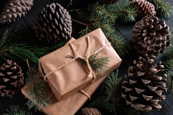 Cadeaux Noël Faits Main Papier Artisanal Attachés Corde — Photo