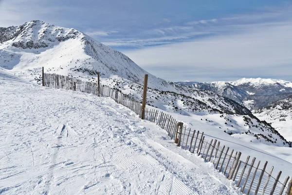 Zima Krajobraz w narciarskiej miejscowości Andora — Zdjęcie stockowe