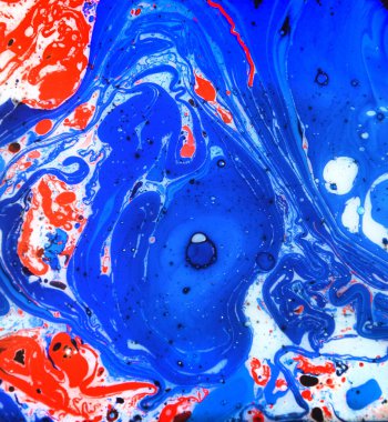 Su sıçrama resminin fotoğrafları. Arka plan resmi olarak kullanılacak su, akrilik, yağ ve süt karışımı soyut renkler. Mermer ya da okyanus desenli akrilik doku, çok renkli arkaplan fotoğrafı