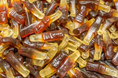 Jöle-şeker doku, cola lezzet, kola şişe şeklinde.