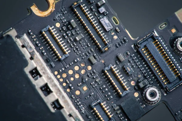 Su devre kartı Mobil cep telefonu, pcb, bağlayıcılar, korozyon hasarlı.