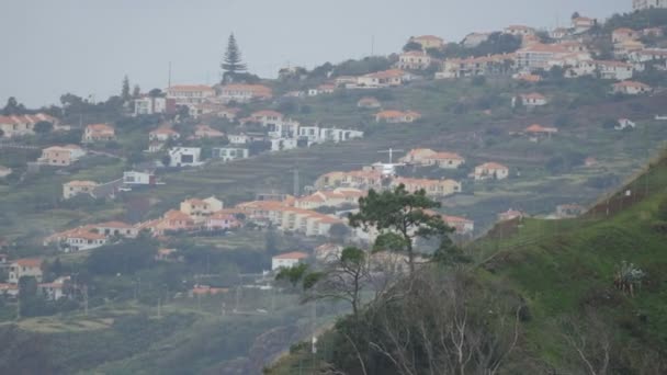 ATR 42 Swiftair EC-IVP Final for Landing na letišti Madeira Funchal 4K UltraH — Stock video