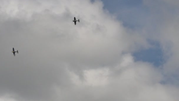 Вторая мировая война Военно-морские силы США боевые самолеты шанс Vought F4U Corsair — стоковое видео