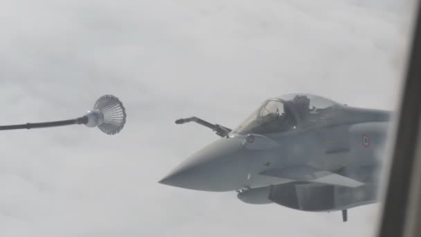 Eurofighter Typhoon Mid Air utántöltés — Stock videók