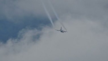 İsveç Hava Kuvvetleri 'nden Saab JAS 39 Gripen - Ultra HD 4K Savaş uçağı videosu