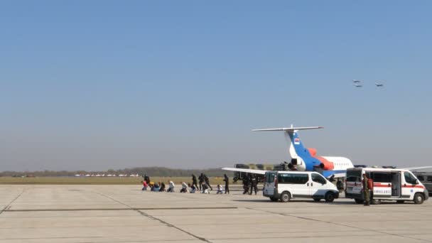 Soko J-22 Orao Serbie avions d'attaque au sol et de reconnaissance Décollage — Video