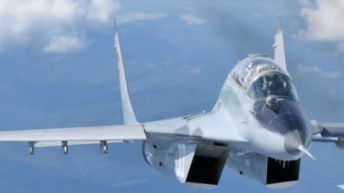 Two Seater Fighter Jet MiG 29 'un yakın çekimi. Ultra HD 4K