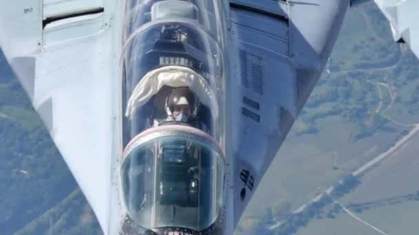 Combar Aircraft Pilot Flight in Close Formation. — Stockvideo