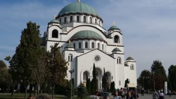 Templo de Santa Sava em Belgrado é a maior Igreja Ortodoxa do Mundo — Vídeo de Stock