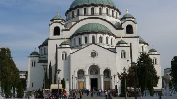 Katedra św. Sawy w Belgradzie jest największym kościołem prawosławnym na świecie. — Wideo stockowe