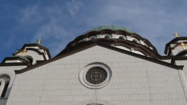 Catedral de Santa Sava em Belgrado é a maior Igreja Ortodoxa do mundo — Vídeo de Stock