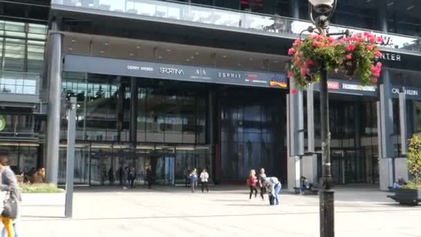 Rajiceva köpcentrum i Belgrad centrum — Stockvideo