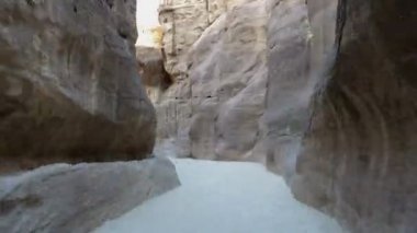 4K Ultra HD 'de Ürdün' deki Petra Antik Kenti Al Siq Kanyonu