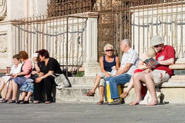 Turistler Piazza del Campo, Siena, İtalya