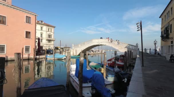 Chioggia Włochy Lutego 2019 Widok Kanały Małego Charakterystycznego Włoskiego Miasteczka — Wideo stockowe